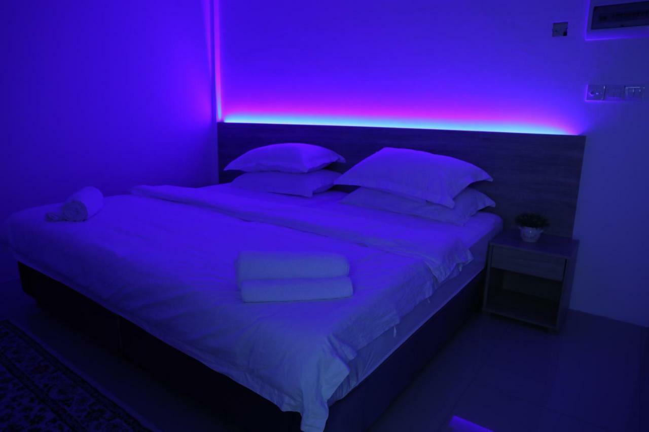 Moodhu Surf House Hotel Himmafushi Eksteriør billede